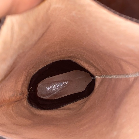 Migliorini Brown Leather Riding Boots gently worn size 9.5 with gold accent - Picture 8 of 9
